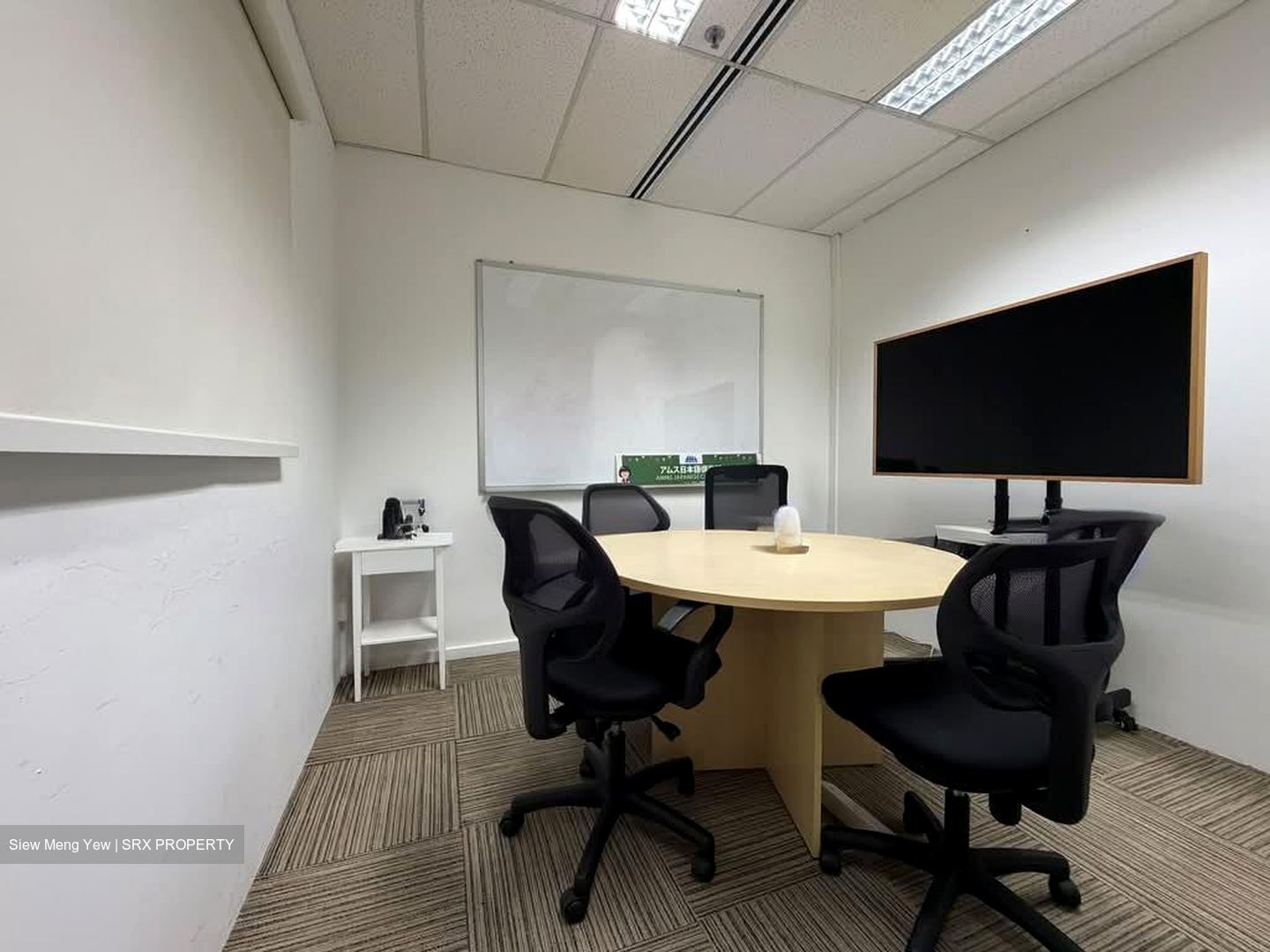 Robinson 112 (D1), Office #588637801